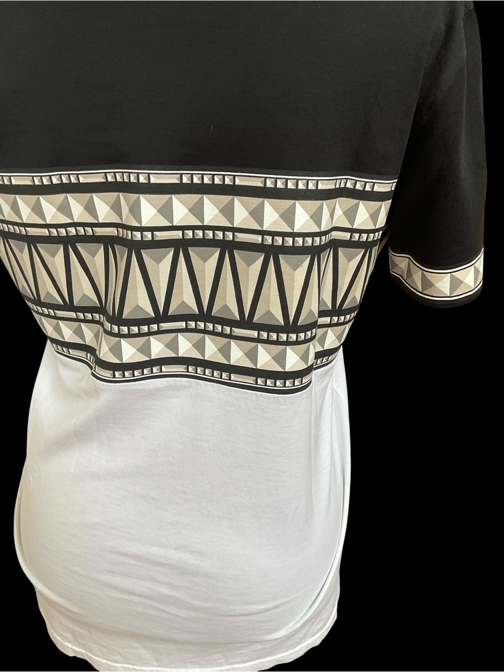 GIVENCHY Tribal Star T-Shirt with geometric design and Star M/S - Picture 8 of 10